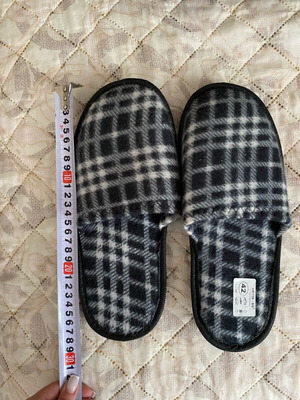 Home slippers new, sizes 40-42, black and gray