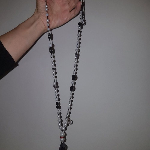 BSB necklace used, white and black