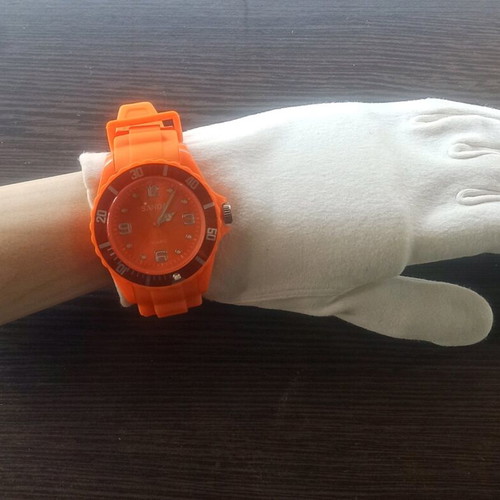 Sanda Quartz wristwatch like new, orange with silicone strap
