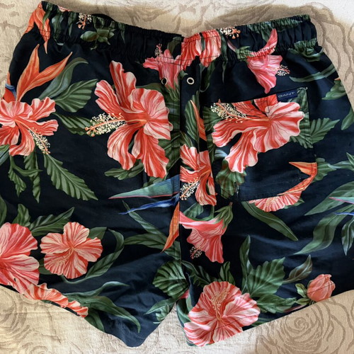 Gant floral swim shorts size S like new, colorful
