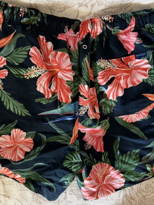 Gant floral swim shorts size S like new, colorful