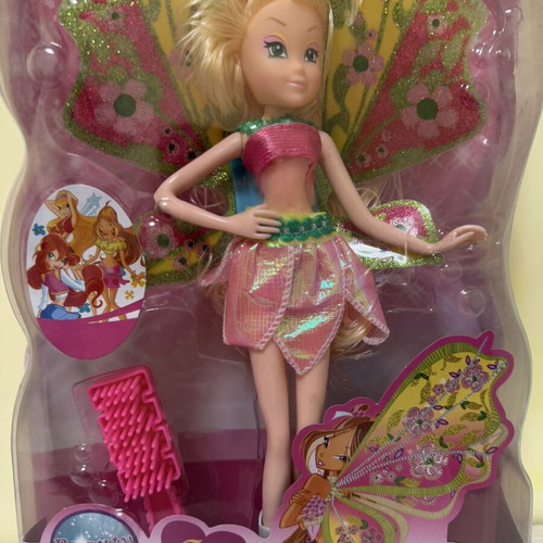 Winx Club Flora Believix doll new 2012
