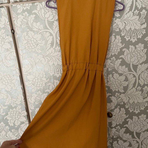 Dress with belt like new, orange, one size with elastic waist