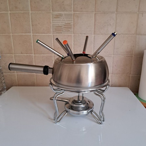 Fondue set with rechaud for 6 people like new