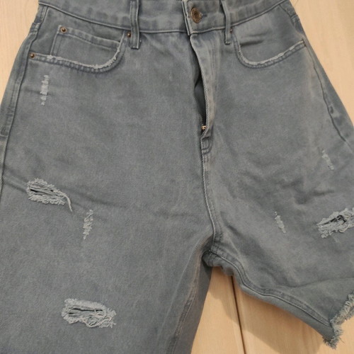 Bermuda shorts like new, straight fit, size 46