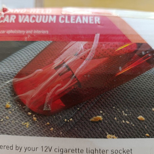 Cordless car vacuum cleaner used