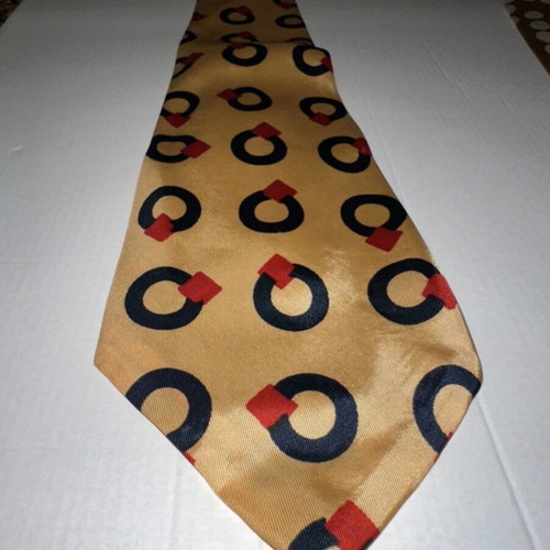 Set of 3 vintage ties like new with unique designs