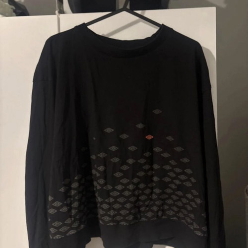 Umbro sweatshirt like new, black, size S
