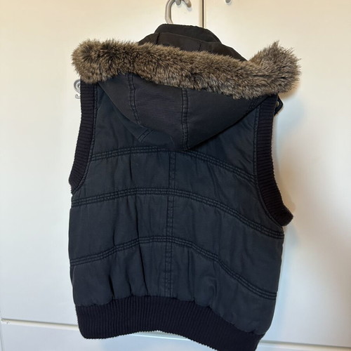 Nike sleeveless women's jacket like new, black, size L