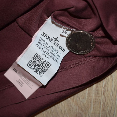 Stone Island long-sleeved patch T-shirt size 3XL used, red