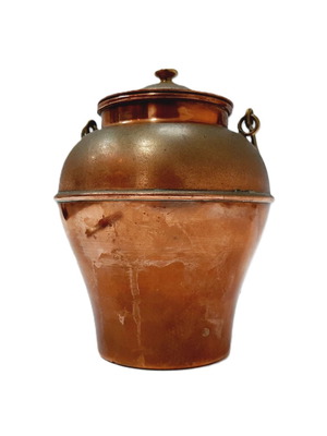 Vintage copper pot with handle and lid, patina