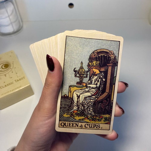 Classic Tarot Cards new with guidebook