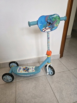 Smoby Stitch Tricycle Scooter like new