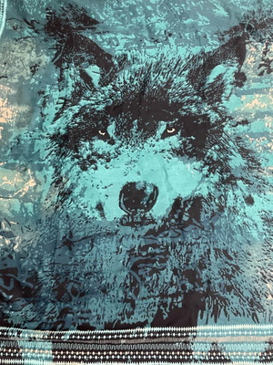 Long scarf with wolf print new, black and green