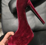 I Love Sandals velvet pumps like new, size 40, red