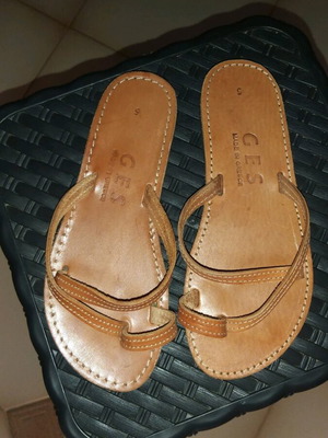 Leather slippers like new, size 35