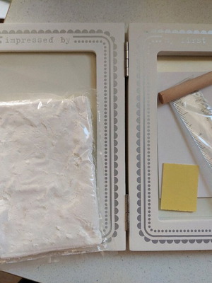 Frame for baby hand/foot imprint like new