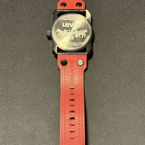 Levi's men's watch genuine leather like new, black