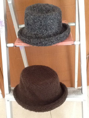 Hats new gray and brown with boucle texture, pack of 2