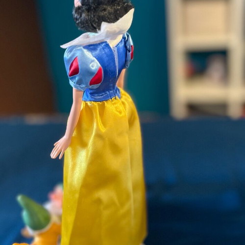 Snow White and the 7 Dwarfs set used, Disney Mattel