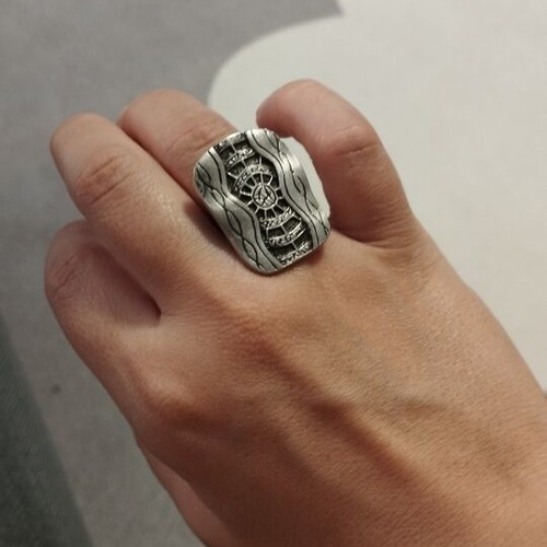 Vintage Boho Cyberpunk statement ring, adjustable silver finish