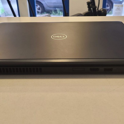 Dell Latitude E5491 laptop like new, Intel i7 8th Gen, 8GB RAM, 256GB SSD