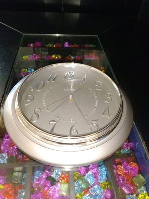 Vicko Minimal Design Wall Clock Silver Inox Matte 30cm Like New