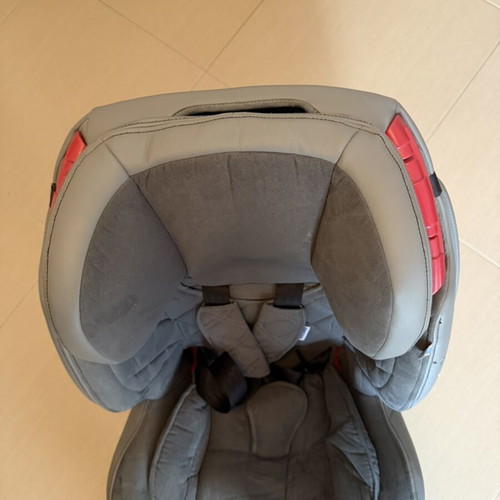 Kikkaboo Car Seat 9-36 kg like new