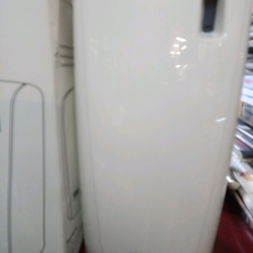Auto Janitor Dispenser new with 7 Auto Clear Crystal Water refills