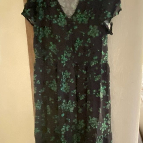 Badila long chemisière dress with short sleeves, like new, black and green