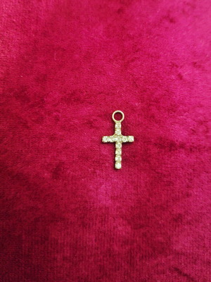 Classic women's cross in a row, silver tone, like new