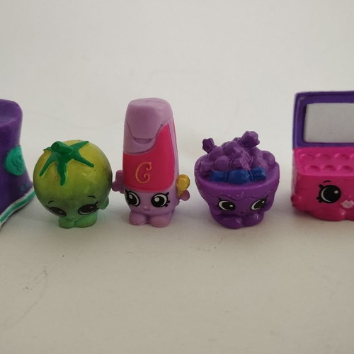 Shopkins figures used, pack of 21 pieces