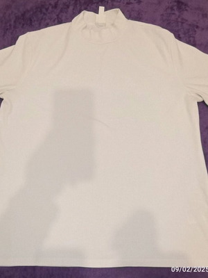 Γυναικείο τοπ άσπρο H&M με κοντό μανίκι και ψηλό λαιμό σαν καινούργιο, μέγεθος XL