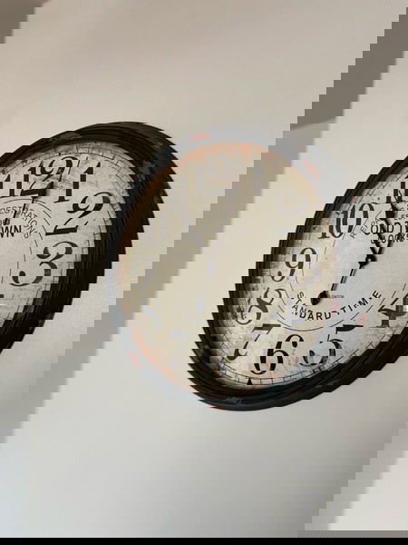 Ρολόι Τοίχου Μεταλλικό Αντικέ σε Μαύρο Χρώμα