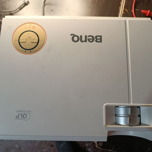 BenQ DLP projector MP5 used with extra lamp