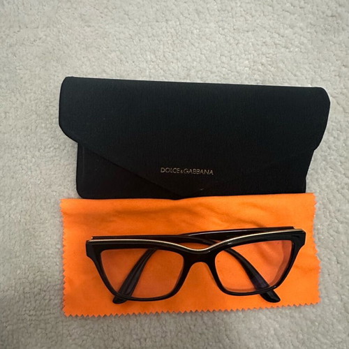 Glasses with astigmatism lenses like new