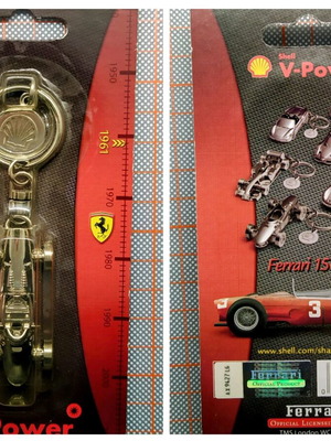 Rare collectible metal Ferrari 156 F1 1961 keychain new