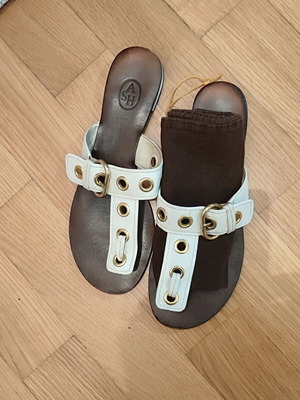 Ash Vintage Leather Slides size 39 like new, white and brown