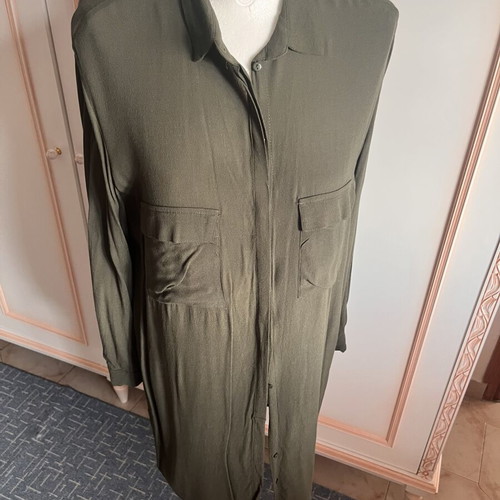 Dress shirt style Bershka green size S like new