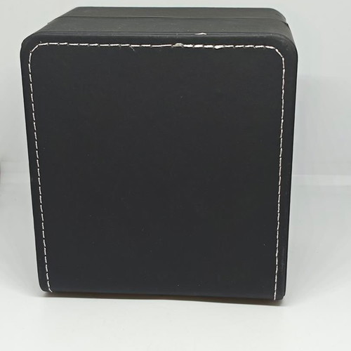 Watch case made of leatherette with protective cushion new