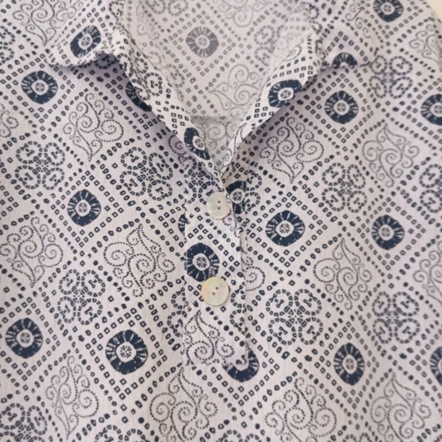 Blouse used thin summer with two buttons, XL