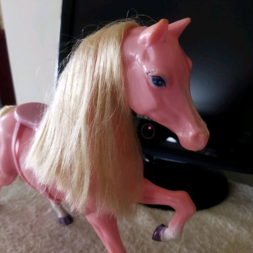 Pink Horse Barbie vintage Mattel in like new condition 27×30 cm