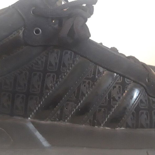 Adidas NBA ,Top ten model,size 42 2/3