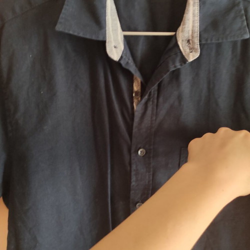 Linen long shirt in dark blue with decorative ribbing, like new