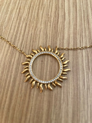 Gregio Sun Necklace gold plated, like new, medium chain