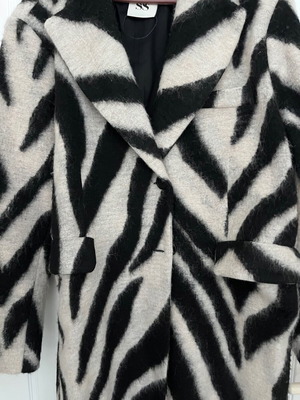 Zebra coat SunsetGo! like new