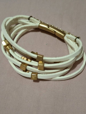 Bracelets like new, pack of 2