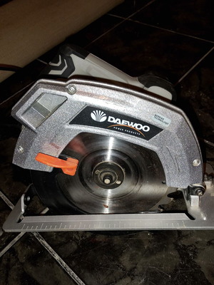 Daewoo κυκλικός πριόνι σαν καινούργιο