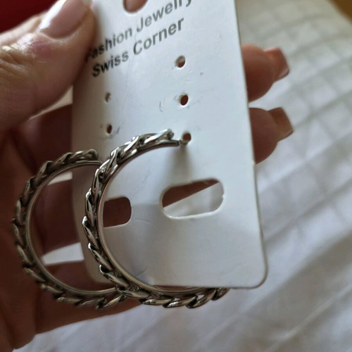 Chain hoop earrings like new, 3.5cm diameter, silver