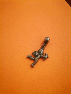 Jewelry motif angel pendant like new, brass without chain